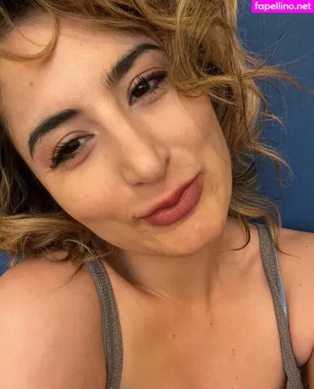 Snarkybrunette OnlyFans Thumbnail #rrLwyvuAY9