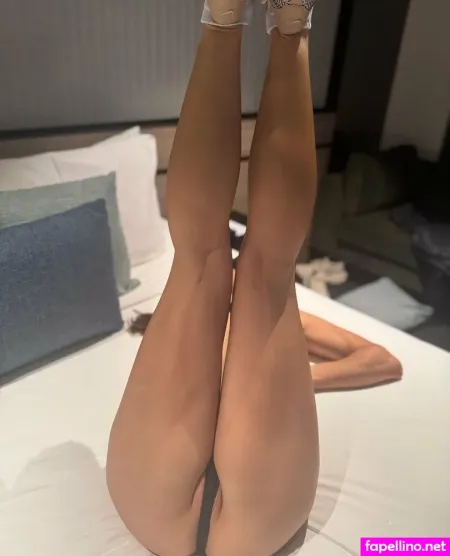 Sneakergirl OnlyFans Thumbnail #5mFRXvsa9f