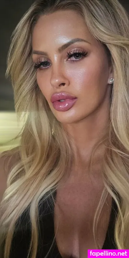 Sneakerkitn OnlyFans Thumbnail #6A1EMIPgaV