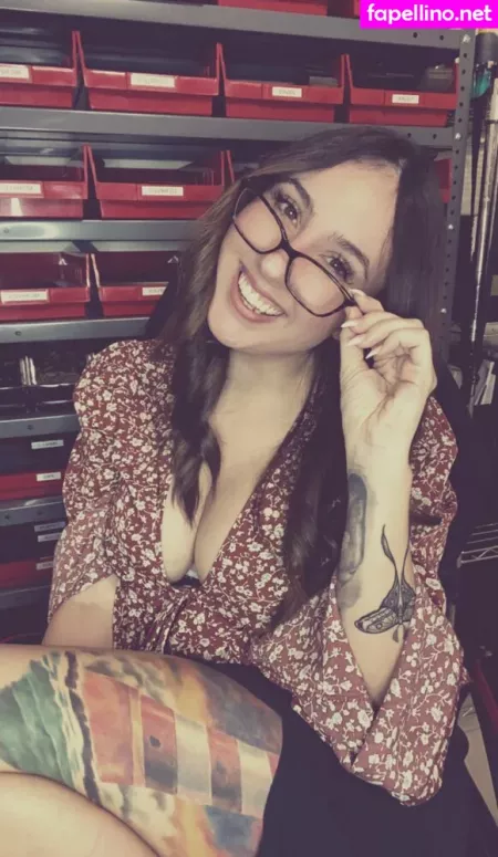 Sneakermoney OnlyFans Thumbnail #25UtKgI3rr