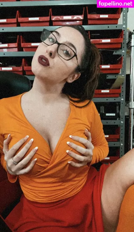 Sneakermoney OnlyFans Thumbnail #bFkYtq2qvN