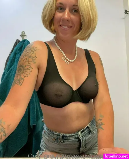 Sneakersandlingerie OnlyFans Thumbnail #Rk7VNeuHmf