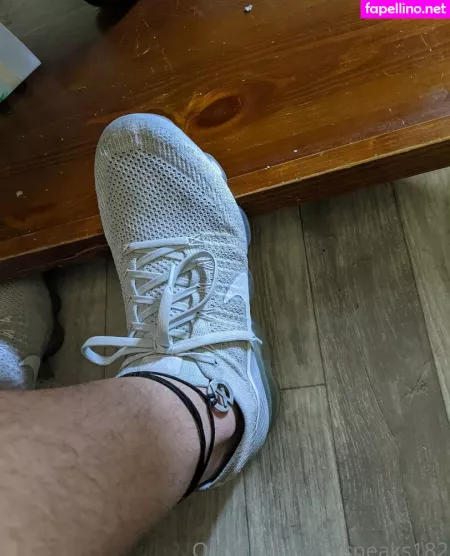Sneaks182 OnlyFans Thumbnail #QotCncJgYD