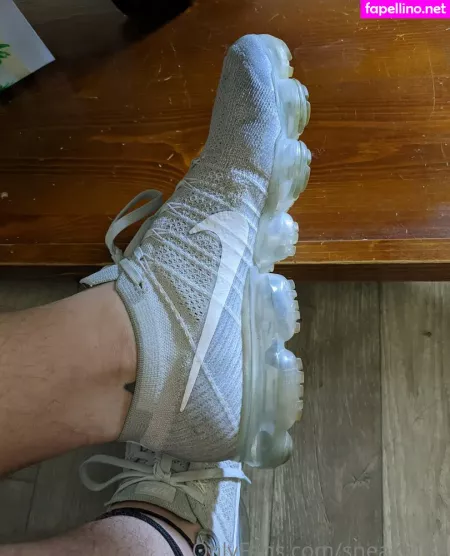 Sneaks182 OnlyFans Thumbnail #yIyQirbLmO