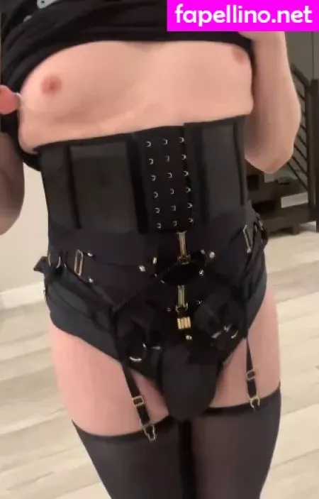 Sneakylol 2 OnlyFans Thumbnail #Kgt0FgikOX