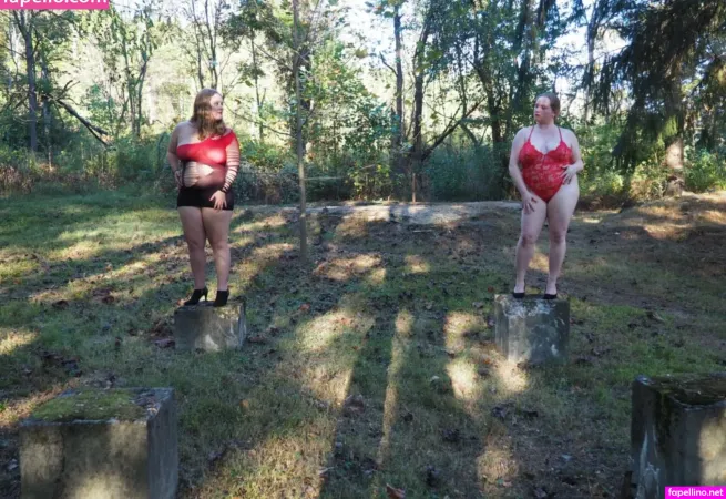 Sneakysparkles Main Profile Photo