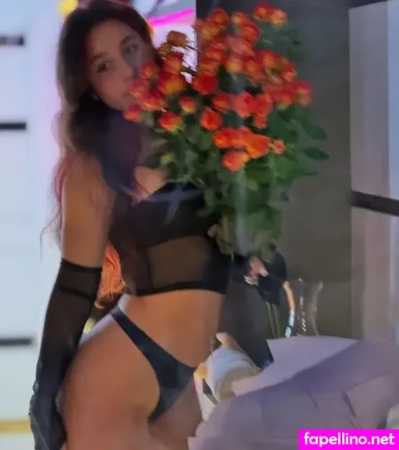 Snezhana Snezhok OnlyFans Thumbnail #7hwmOai72j