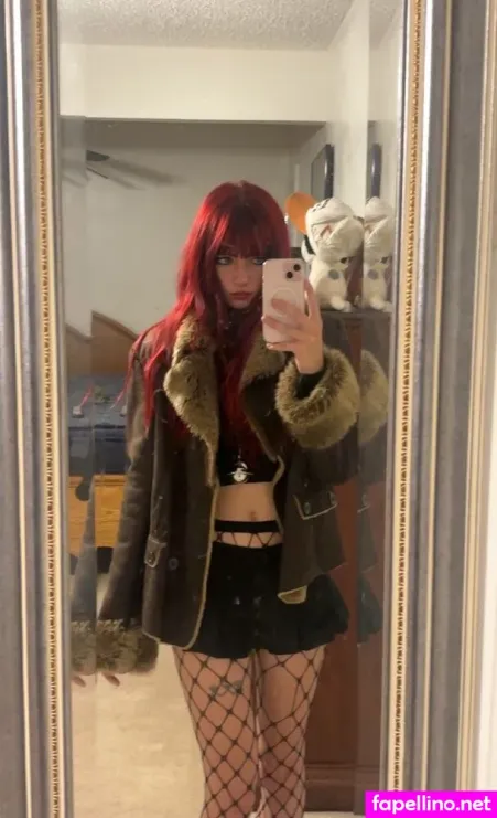 Snickerbitch 2 OnlyFans Thumbnail #AtE5fWF7Jt