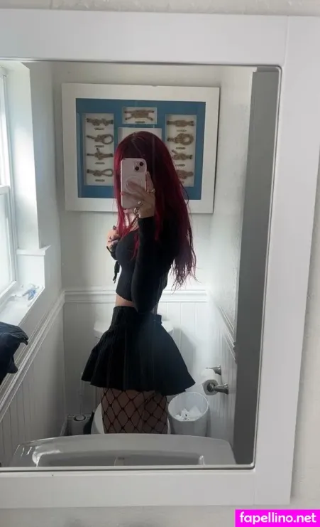 Snickerbitch 2 OnlyFans Thumbnail #nxX45NnzNT