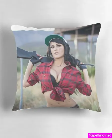 Sniperwolf OnlyFans Thumbnail #RjCgomU2pr