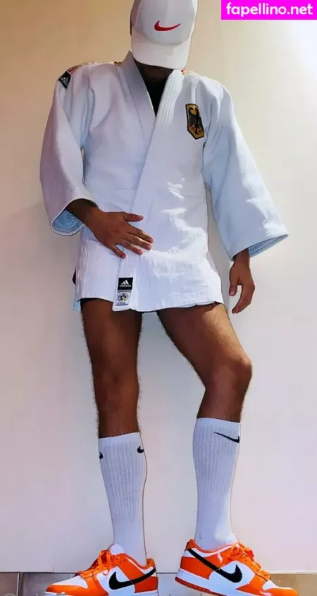 Snkrs Uncensored OnlyFans Thumbnail #xu6qN5JPHS