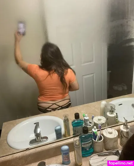 Snkycaroline OnlyFans Thumbnail #UyJw2AuxaO