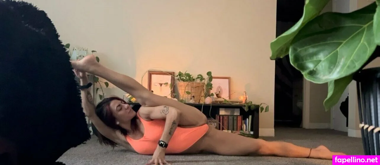 snnylyoga, yesnnylmarie.yoga Nude Leaked OnlyFans Photo #KqTuXvClFo