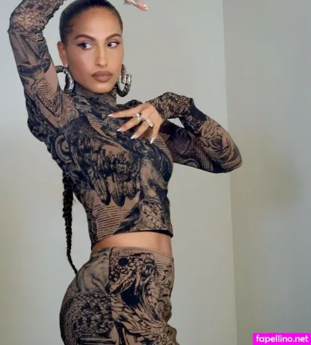 Snoh Aalegra OnlyFans Thumbnail #PnYiyYG5Xg