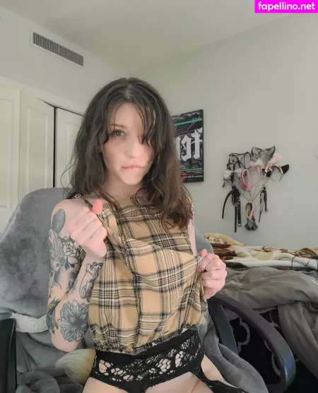 Snoot OnlyFans Thumbnail #q9KsFblpO0