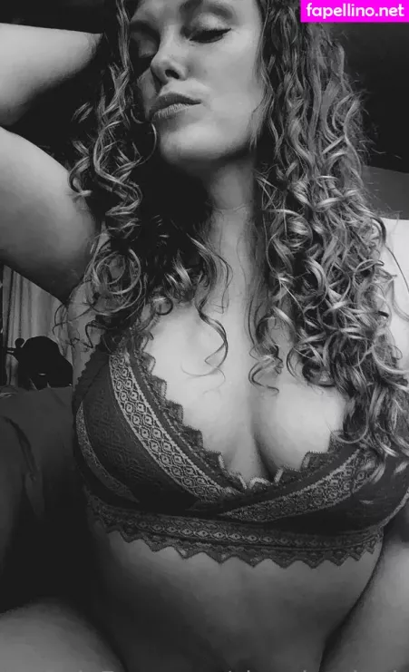 Snow Bunny907 OnlyFans Thumbnail #2E3OWOqani