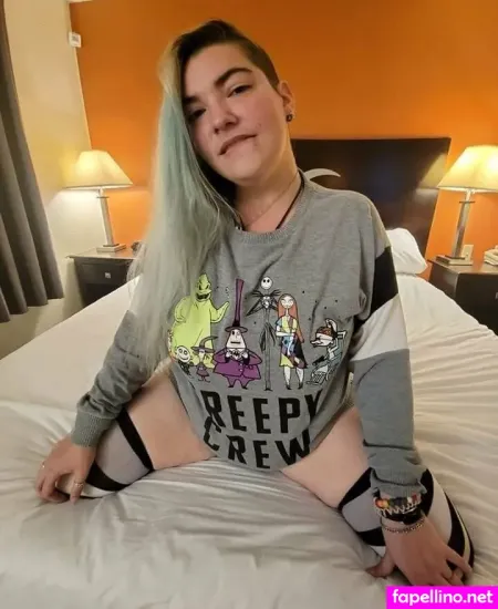 Snow White1121 OnlyFans Thumbnail #A9bBrrbK4L