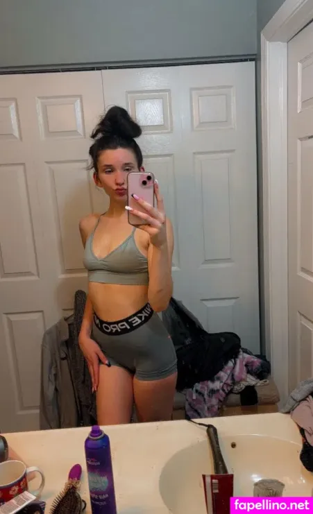 Snowbunni578 OnlyFans Thumbnail #9lxAHkVHcV