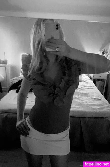 Snowbunniie666 OnlyFans Thumbnail #9NW3ykdF26