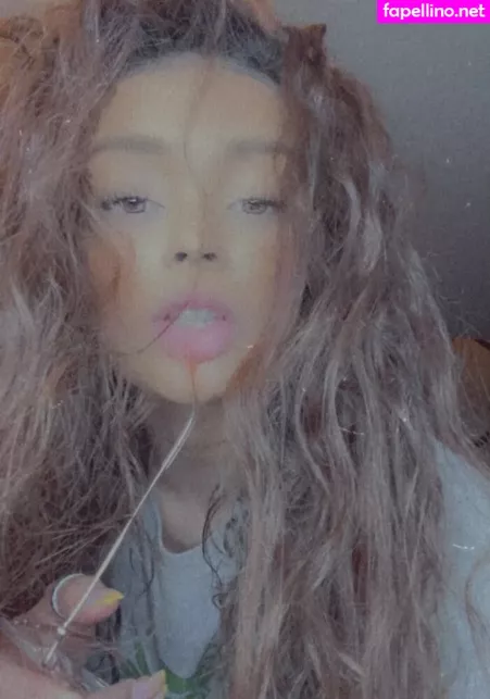 Snowbunnyxxoo OnlyFans Thumbnail #dUZNqbhFi0
