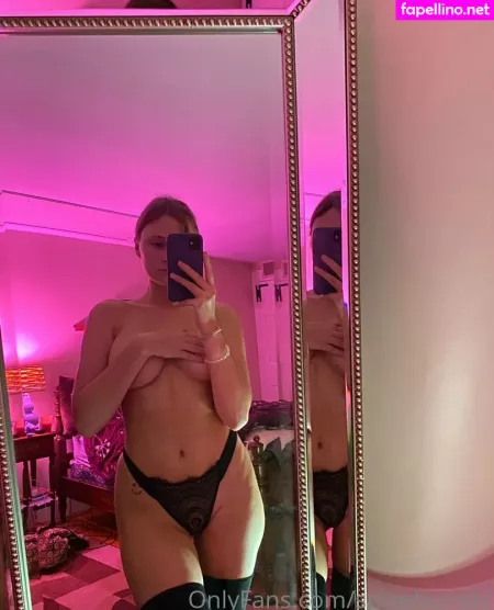 Snowbunski OnlyFans Thumbnail #xVEI3YE0IS