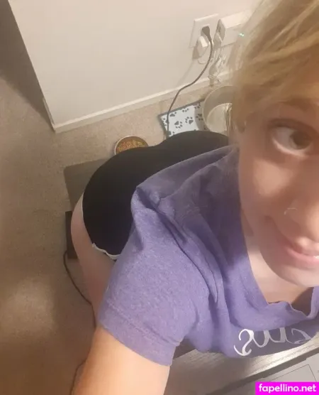 Snowcakesxo OnlyFans Thumbnail #B8JdgNYzav