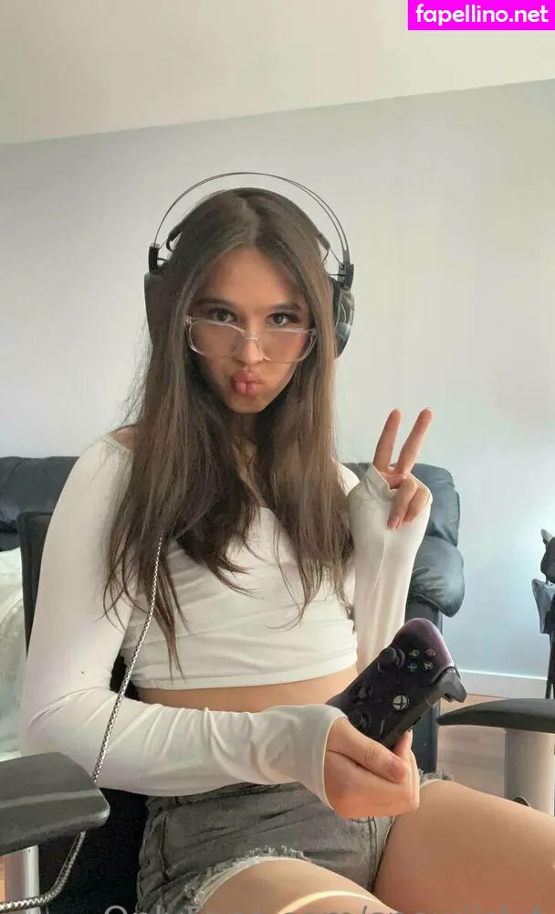 Ashley, snowiigurl, snowiislxt Nude Leaked OnlyFans Photo #W92lAlZXgX