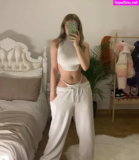 Snowmaiid OnlyFans Thumbnail #4CpzK2ZSJq