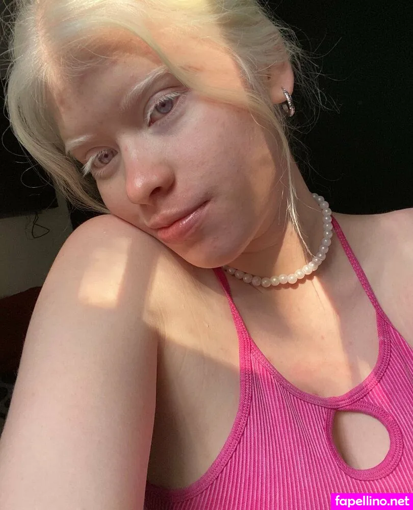 snowwhite.bella, snowwhitebella Nude Leaked OnlyFans Photo #0ILvYtej3v