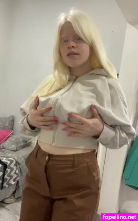 Snowwhitebella OnlyFans Thumbnail #wExUerkAcj