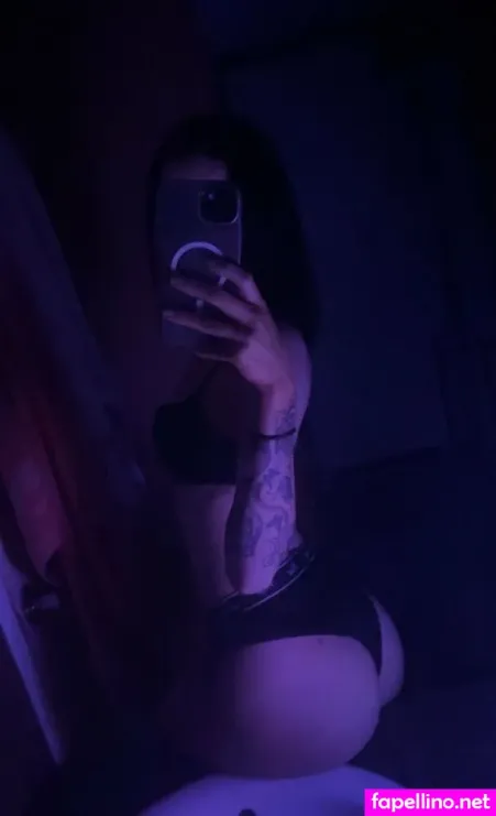 Snowwhyte222 OnlyFans Thumbnail #aJd1LqC5PK