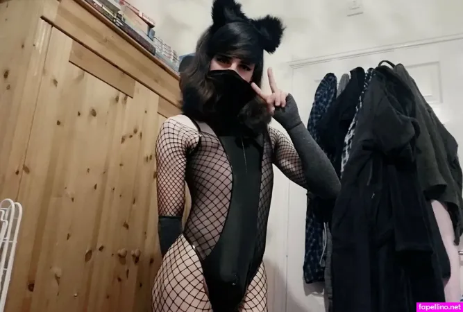 Snugislewd OnlyFans Thumbnail #M7sN2XVPtu