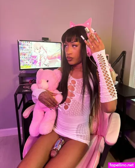 Soaysian OnlyFans Thumbnail #Zfx87Ix4cH