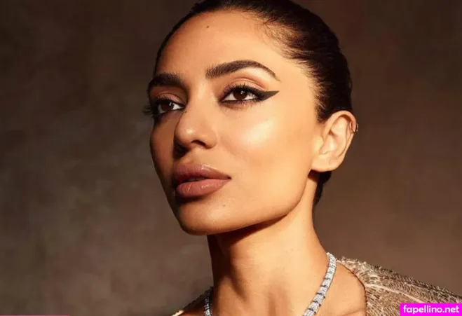 Sobhita Dhulipala OnlyFans Thumbnail #mLBKMLJr1e