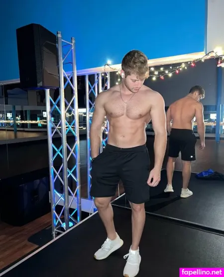 Soccerstudd OnlyFans Thumbnail #8NVwZxo5Kf