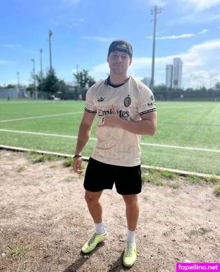 Soccerstudd OnlyFans Thumbnail #jFV7rForoc