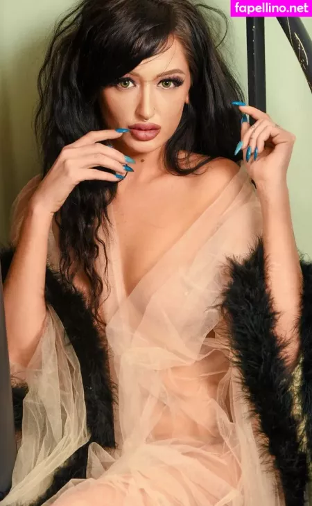 Socio Hoe OnlyFans Thumbnail #lWz4enRAHL