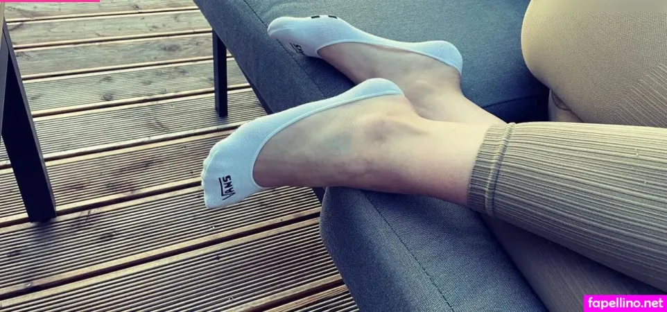 Socksqueenforyou OnlyFans Thumbnail #pgDFzOBhSR