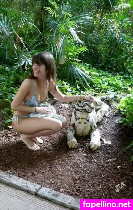 Soe Gschwind OnlyFans Thumbnail #1q58Mzf0Nh