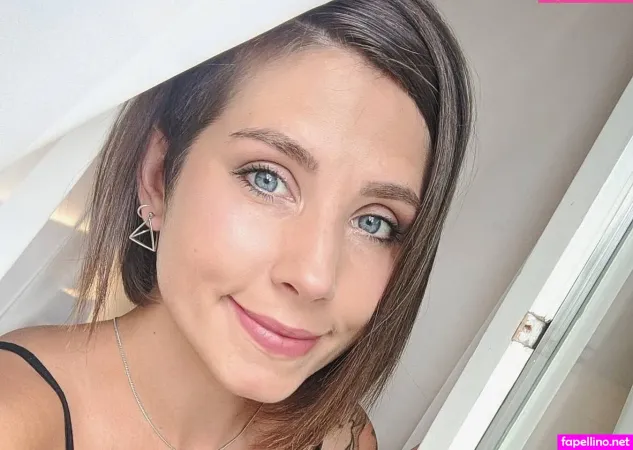 Soe Gschwind OnlyFans Thumbnail #26YIgBo7Mn