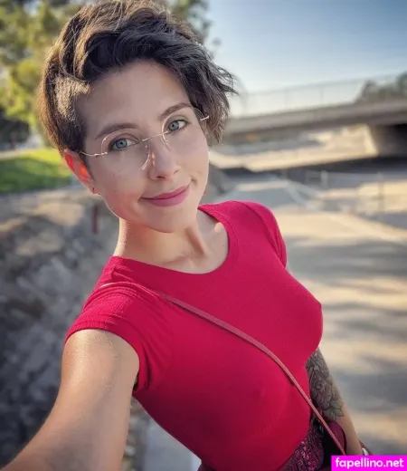 Soe Gschwind OnlyFans Thumbnail #O6erHGR4Us