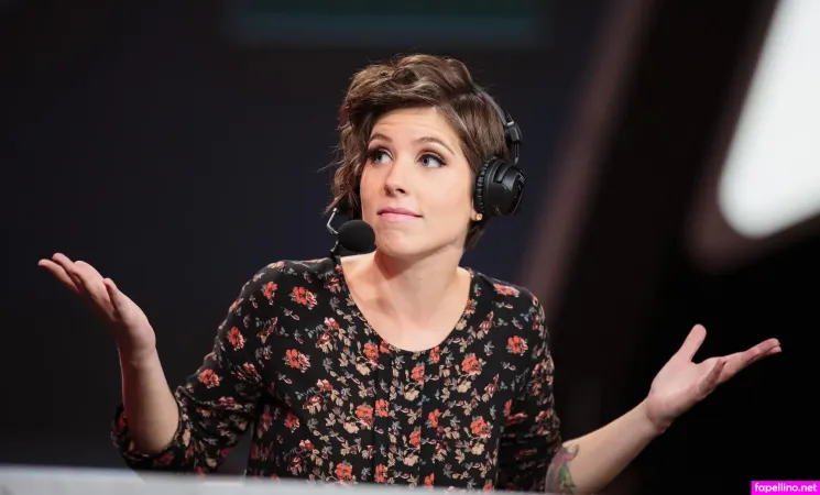 Soe Gschwind OnlyFans Thumbnail #RkoIUx0WnR