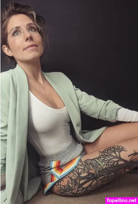 Soe Gschwind OnlyFans Thumbnail #Sbg4gqH3DU