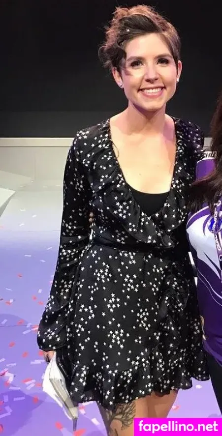 Soe Gschwind OnlyFans Thumbnail #TTdU7KJ2r2