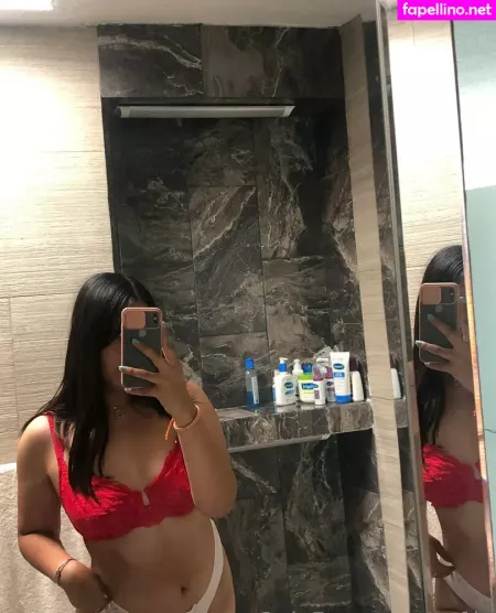 Sof La OnlyFans Thumbnail #6SNlX3zH75