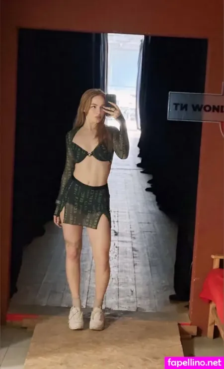 Sofa Ss OnlyFans Thumbnail #3lbjFZG9En