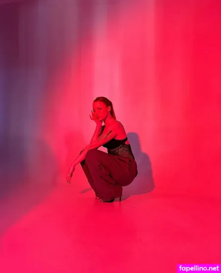 Sofa Ss OnlyFans Thumbnail #DHlX8IwY9q