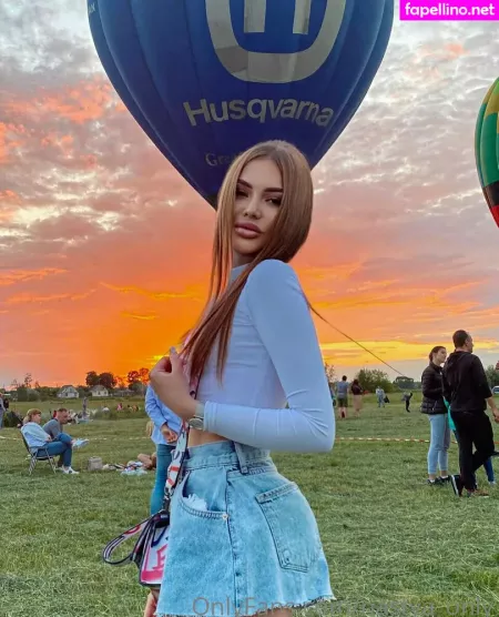 Sofa Ukr OnlyFans Thumbnail #ZoE4I19OiX