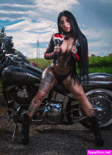 Sofhia Cruz OnlyFans Thumbnail #m4BN67PHDN