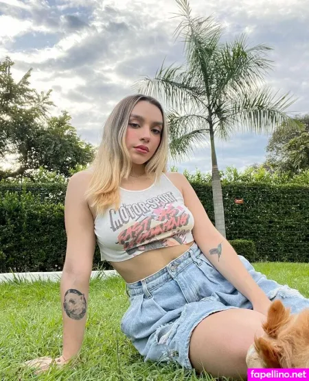 Sofi Castro OnlyFans Thumbnail #WHPl8a7YkJ